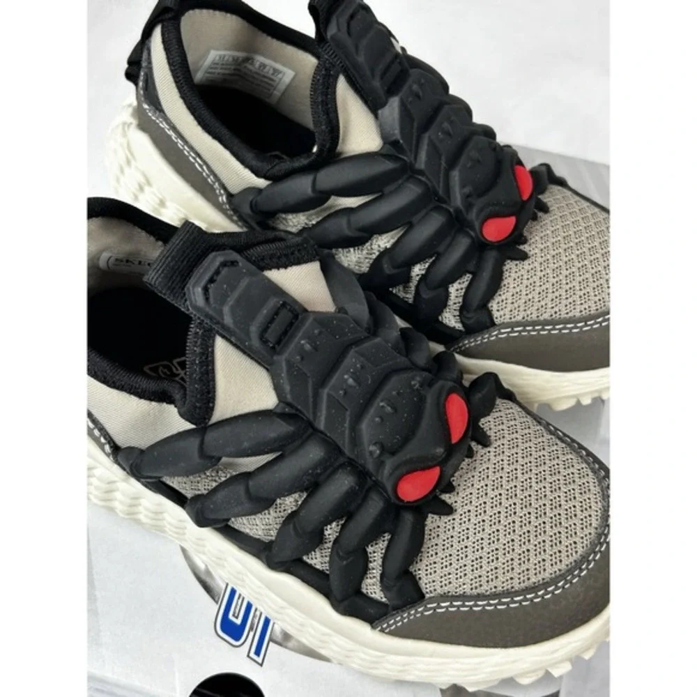 Skechers Boys Monster/Creature Scorpion Sneakers, Size‎ 11, Brown/tan/black NEW